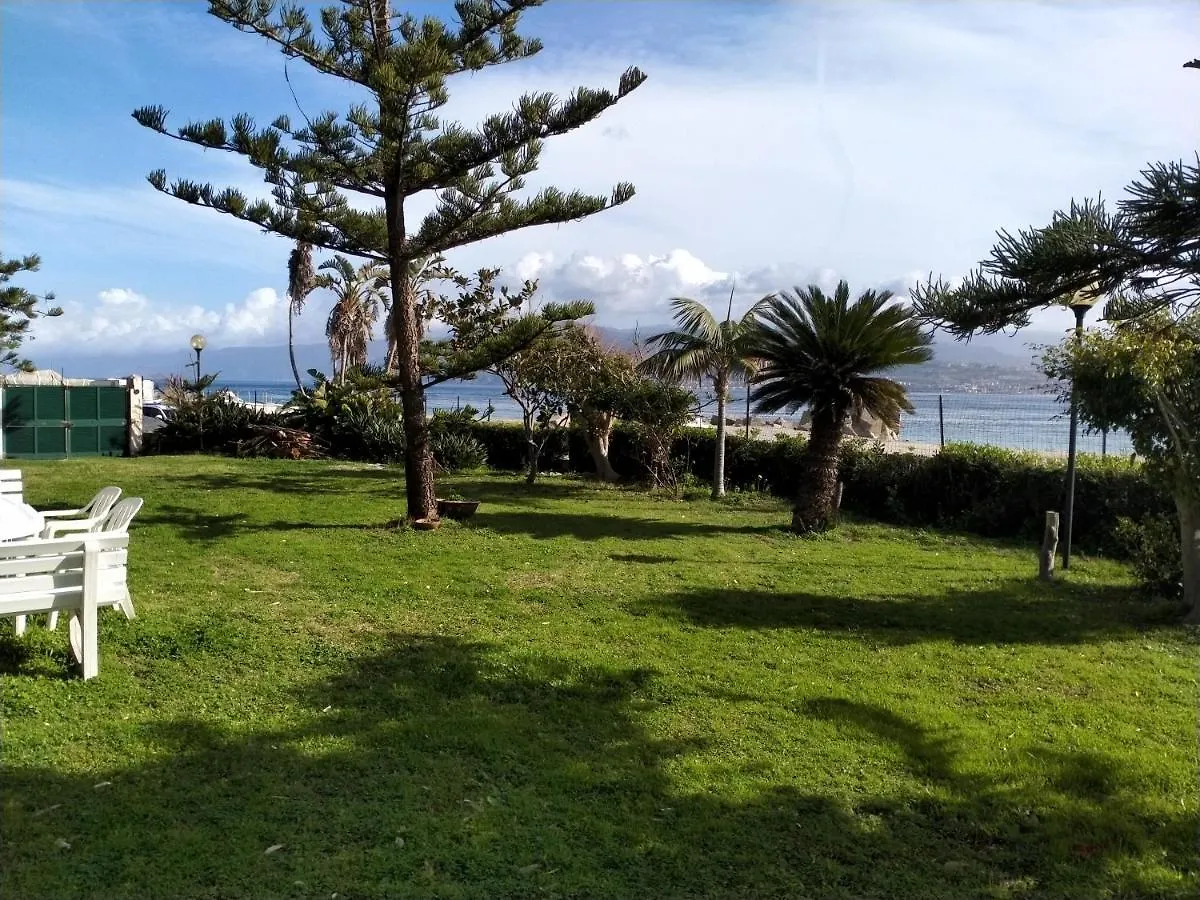 Villa Sullo Stretto Sant'Agata