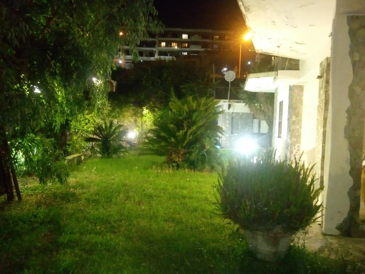 Villa Sullo Stretto Sant'Agata  Ιταλία